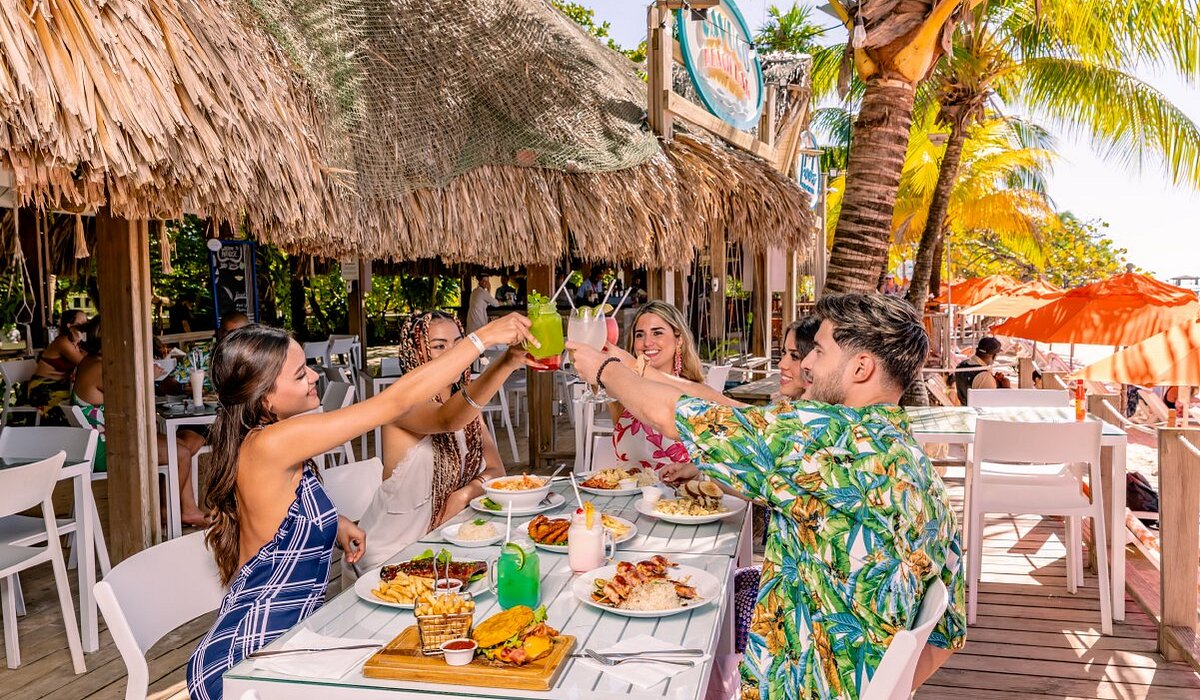 Build Your Own East End Roatan Tour
