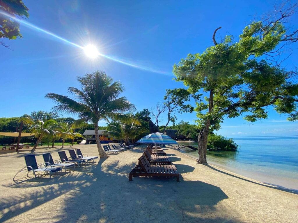 All-Inclusive Brady’s Cay Roatan + Private Island, Lunch & Drinks